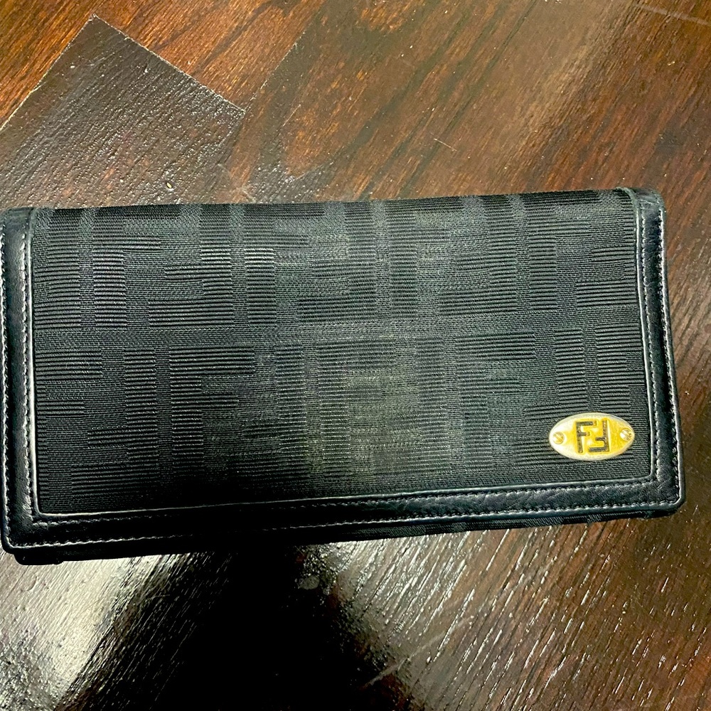 Black fendi monogram wallet - Picture 1 of 4